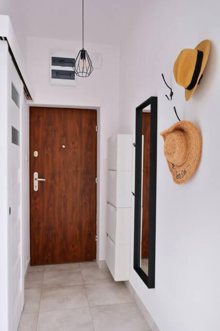 Ferienwohnung Saska Kepa -Ul. Francuska 2' Min Warschau Exterior foto